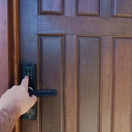Apto Economico Mafra -Auto Check-In- Lägenhet Exteriör bild